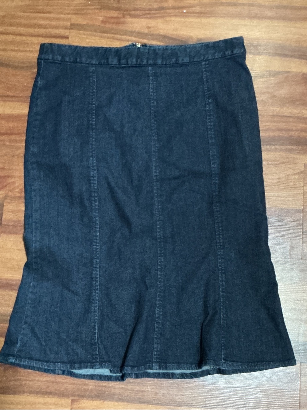 Dark Denim Panel Skirt great condition size 10 banana republic spandex